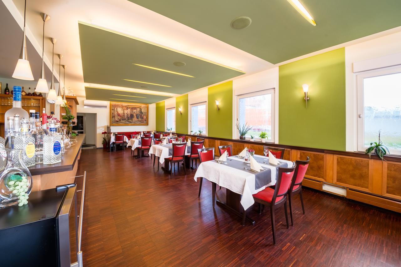 Hotel Restaurant Vater Rhein Вёрт-ам-Райн Экстерьер фото